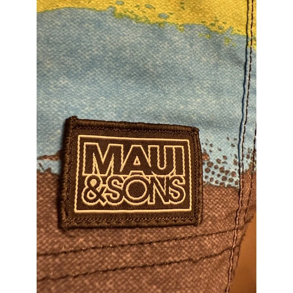 Maui‎ and Sons Retro Boardshorts Men's 38 4 Way Stretch Black Shark Surf